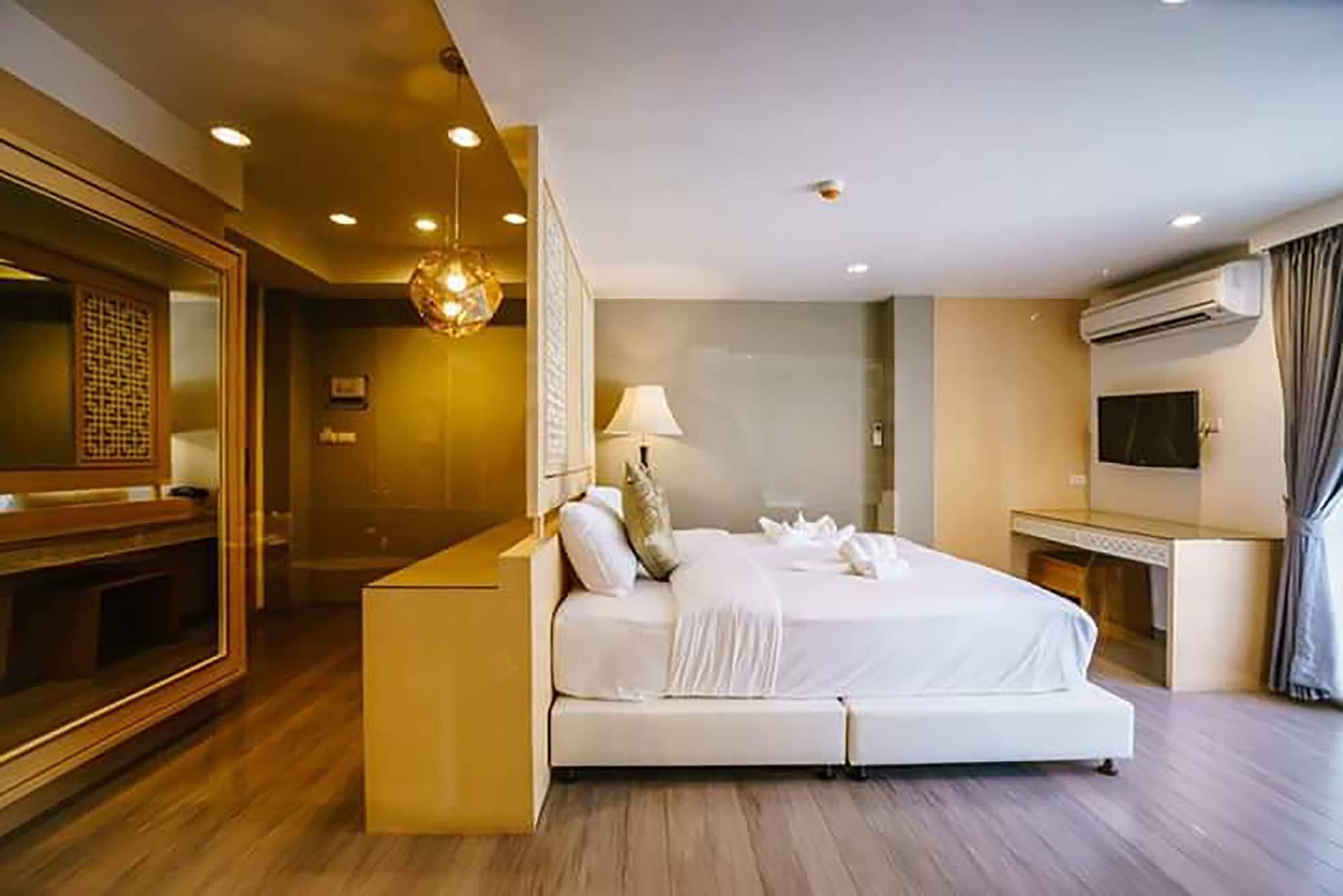Hotel Moon Dragon